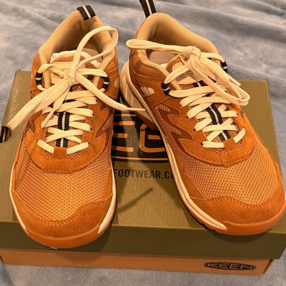 NIB Keen Hightrail Vent, Chipmunk Birch, 6.5 Women’s